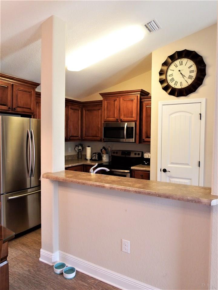 5604 Rosedown Court Milton, FL 32583 - Photo 6 of 27 Gallery Image 6
