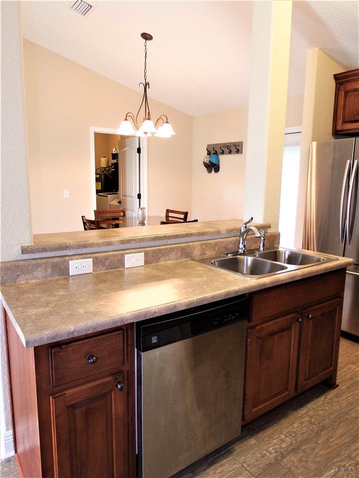 5604 Rosedown Court Milton, FL 32583 - Photo 8 of 27 Gallery Image 8