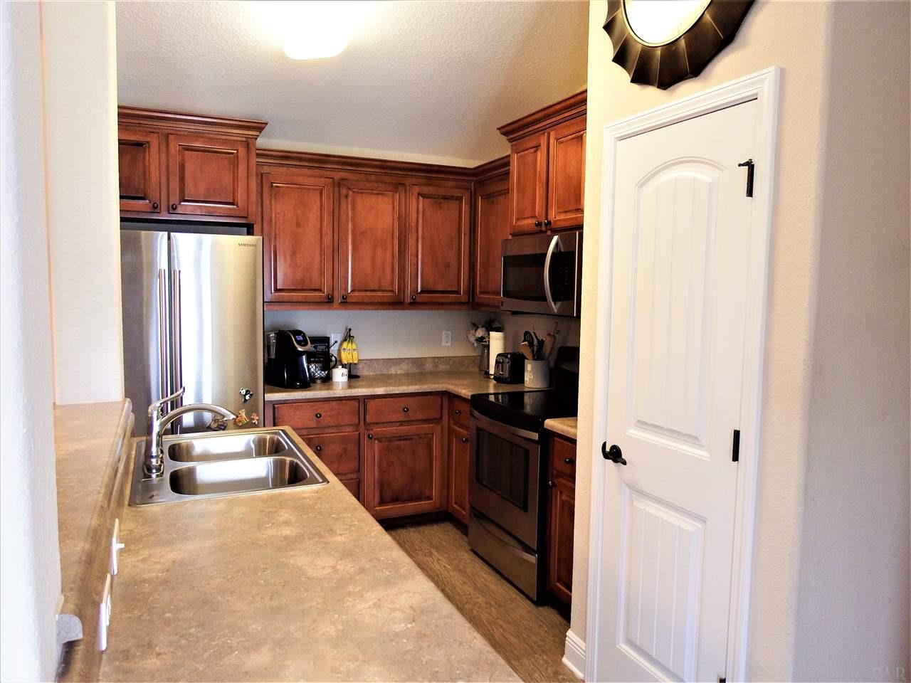 5604 Rosedown Court Milton, FL 32583 - Photo 9 of 27 Gallery Image 9