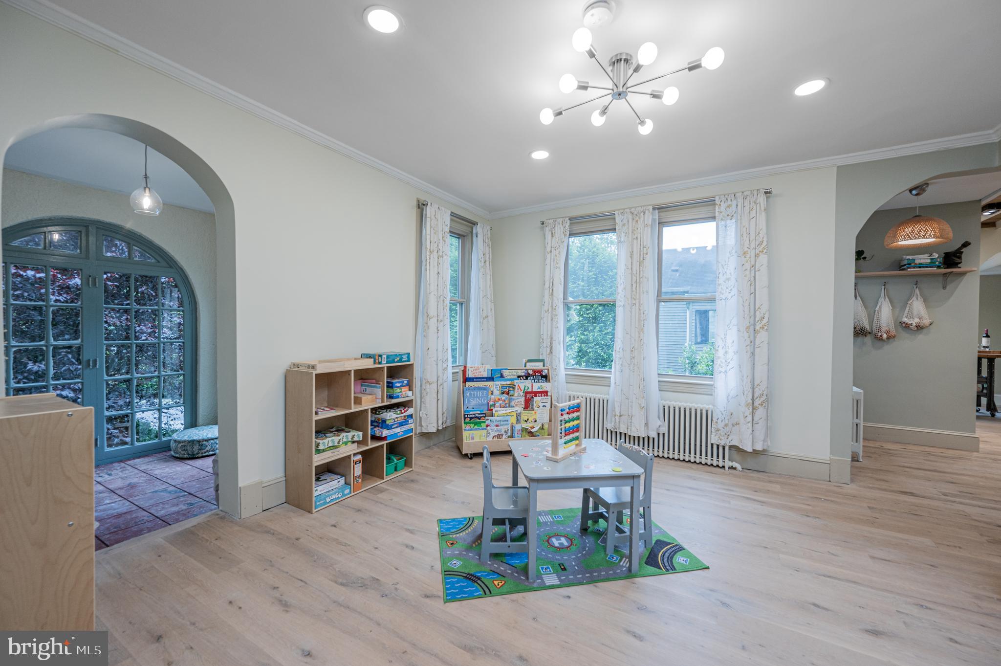 2244 Crest Road Baltimore, MD 21209 - Photo 13 of 88