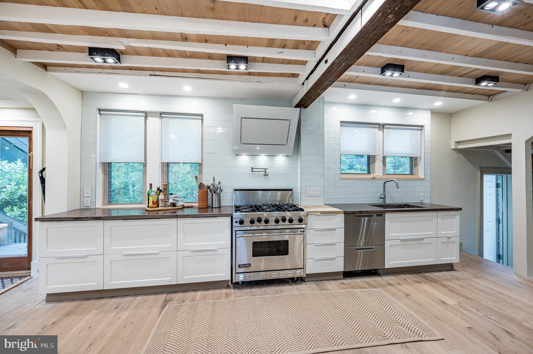 2244 Crest Road Baltimore, MD 21209 - Photo 19 of 88