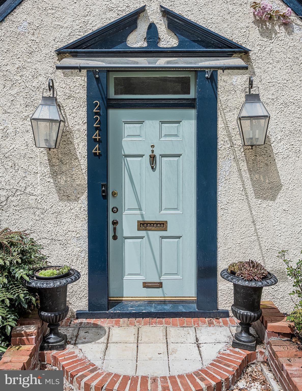 2244 Crest Road Baltimore, MD 21209 - Photo 2 of 88