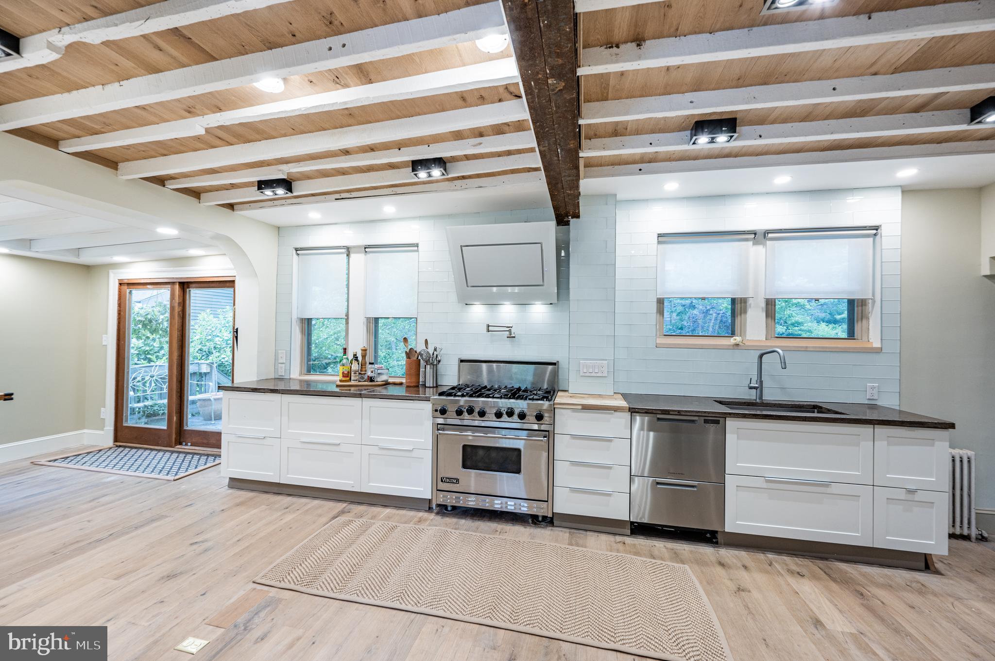 2244 Crest Road Baltimore, MD 21209 - Photo 22 of 88