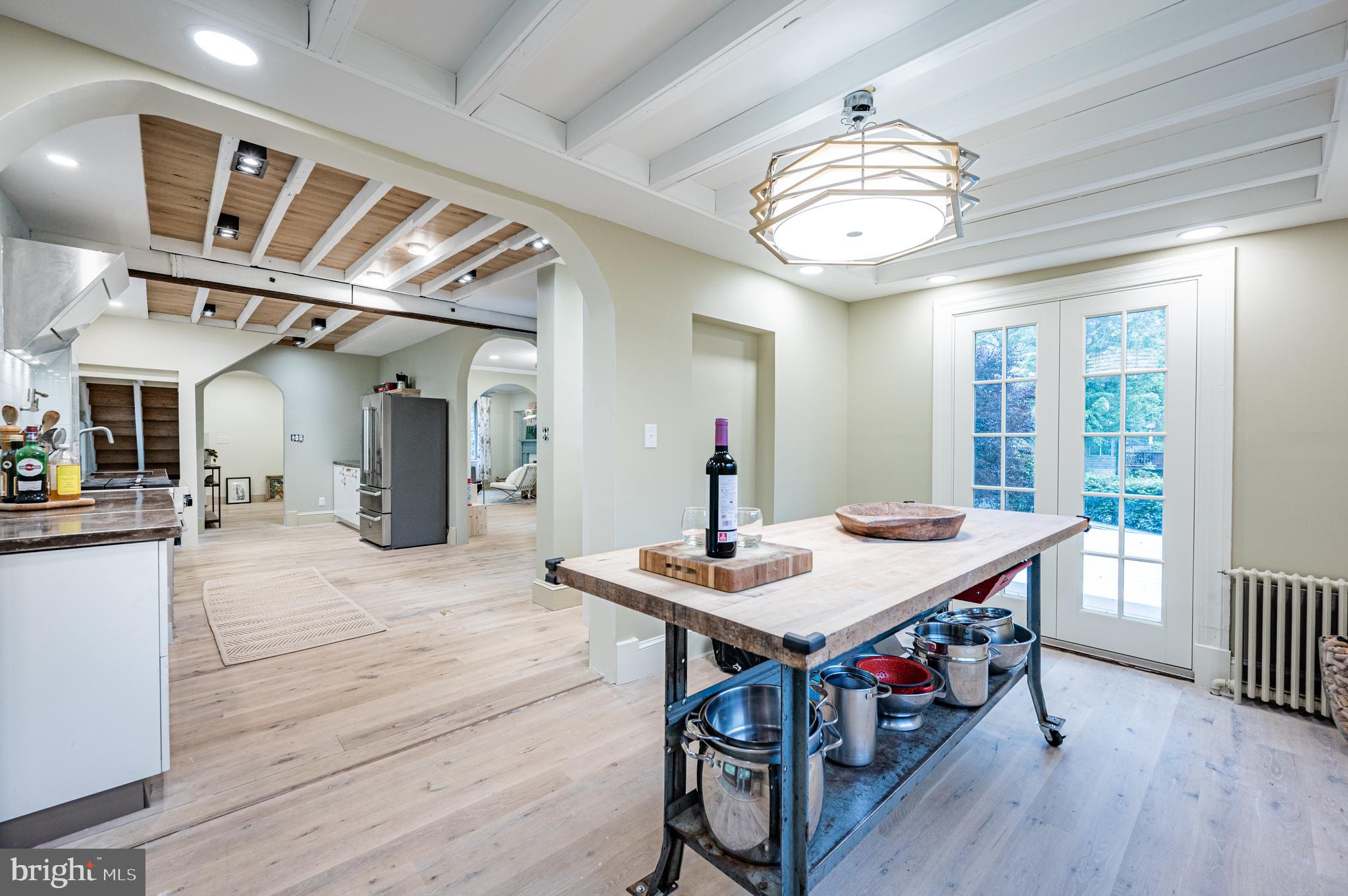 2244 Crest Road Baltimore, MD 21209 - Photo 32 of 88