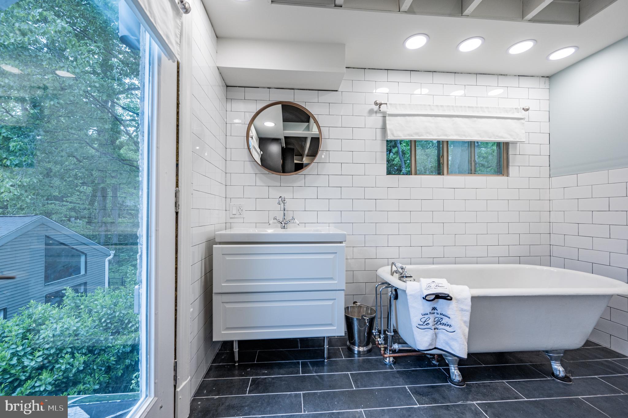 2244 Crest Road Baltimore, MD 21209 - Photo 43 of 88