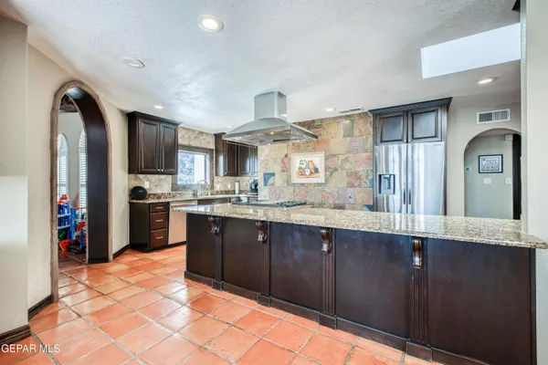 $950,000 | Undisclosed Address, El Paso, TX 79922