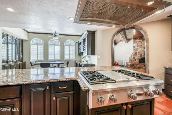 $950,000 | Undisclosed Address, El Paso, TX 79922