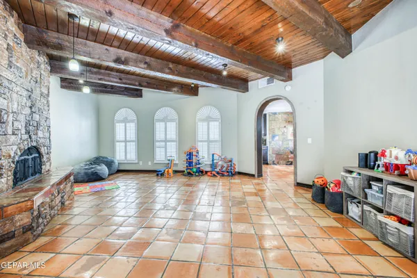 $950,000 | Undisclosed Address, El Paso, TX 79922