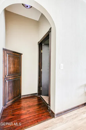 $950,000 | Undisclosed Address, El Paso, TX 79922