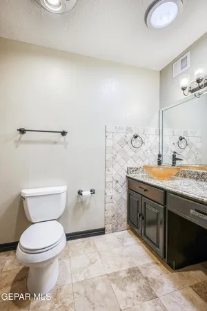 $950,000 | Undisclosed Address, El Paso, TX 79922
