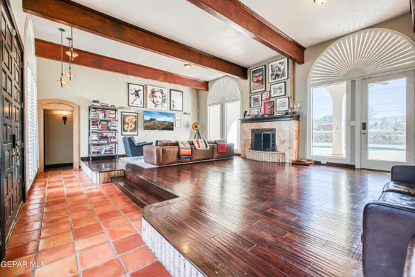 $950,000 | Undisclosed Address, El Paso, TX 79922