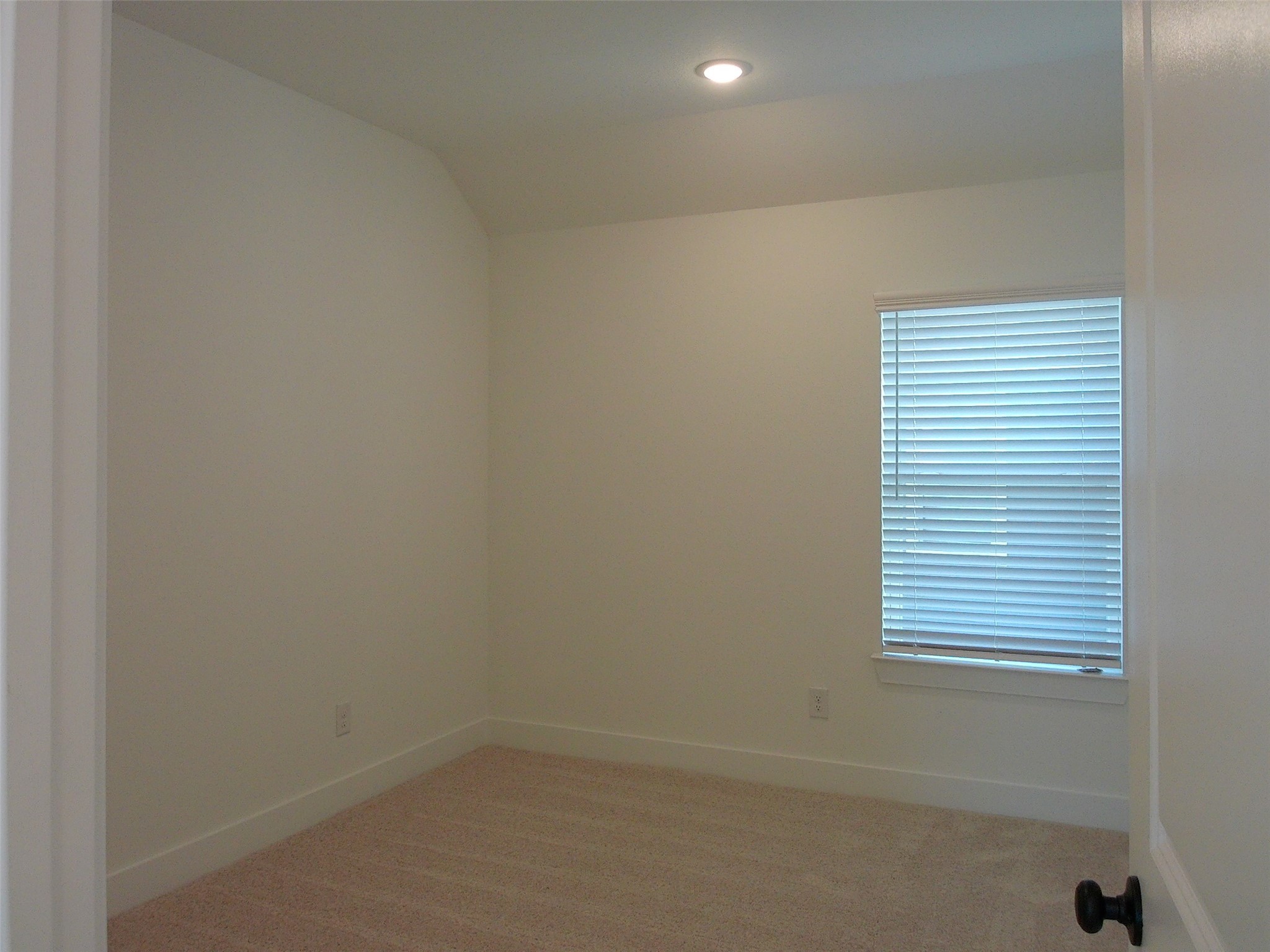 19293 Hazel Firs Court Magnolia, TX 77355 - Photo 23 of 36 an empty room with a window