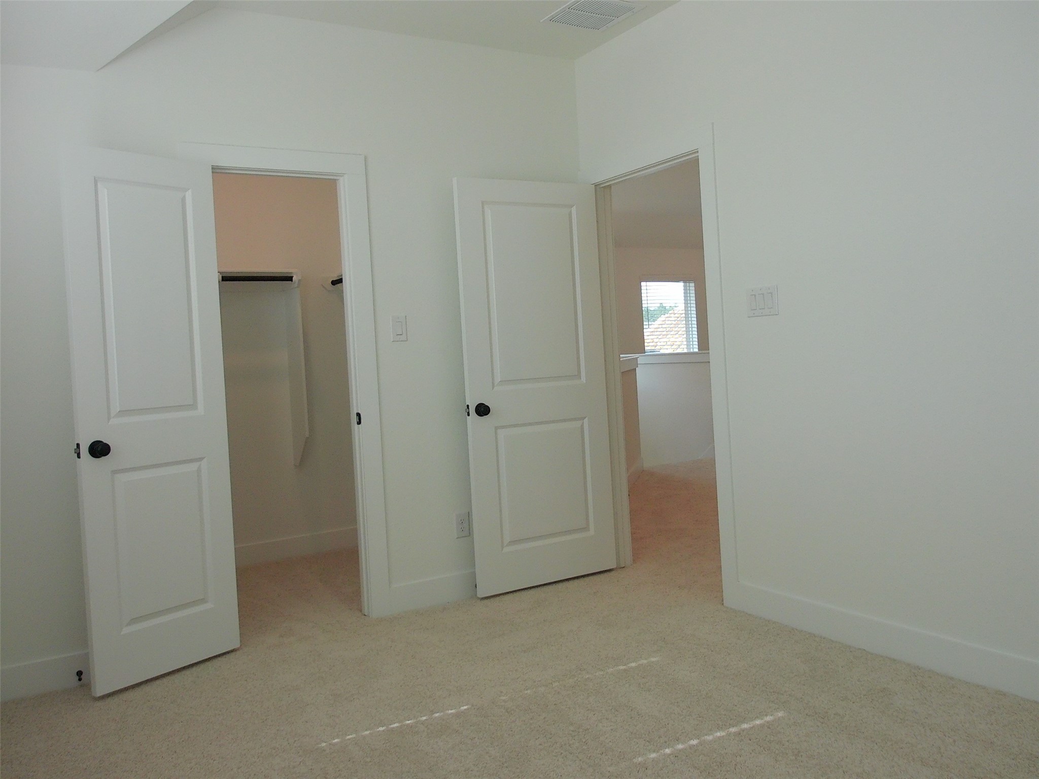 19293 Hazel Firs Court Magnolia, TX 77355 - Photo 27 of 36 a view of an empty room with a mirror