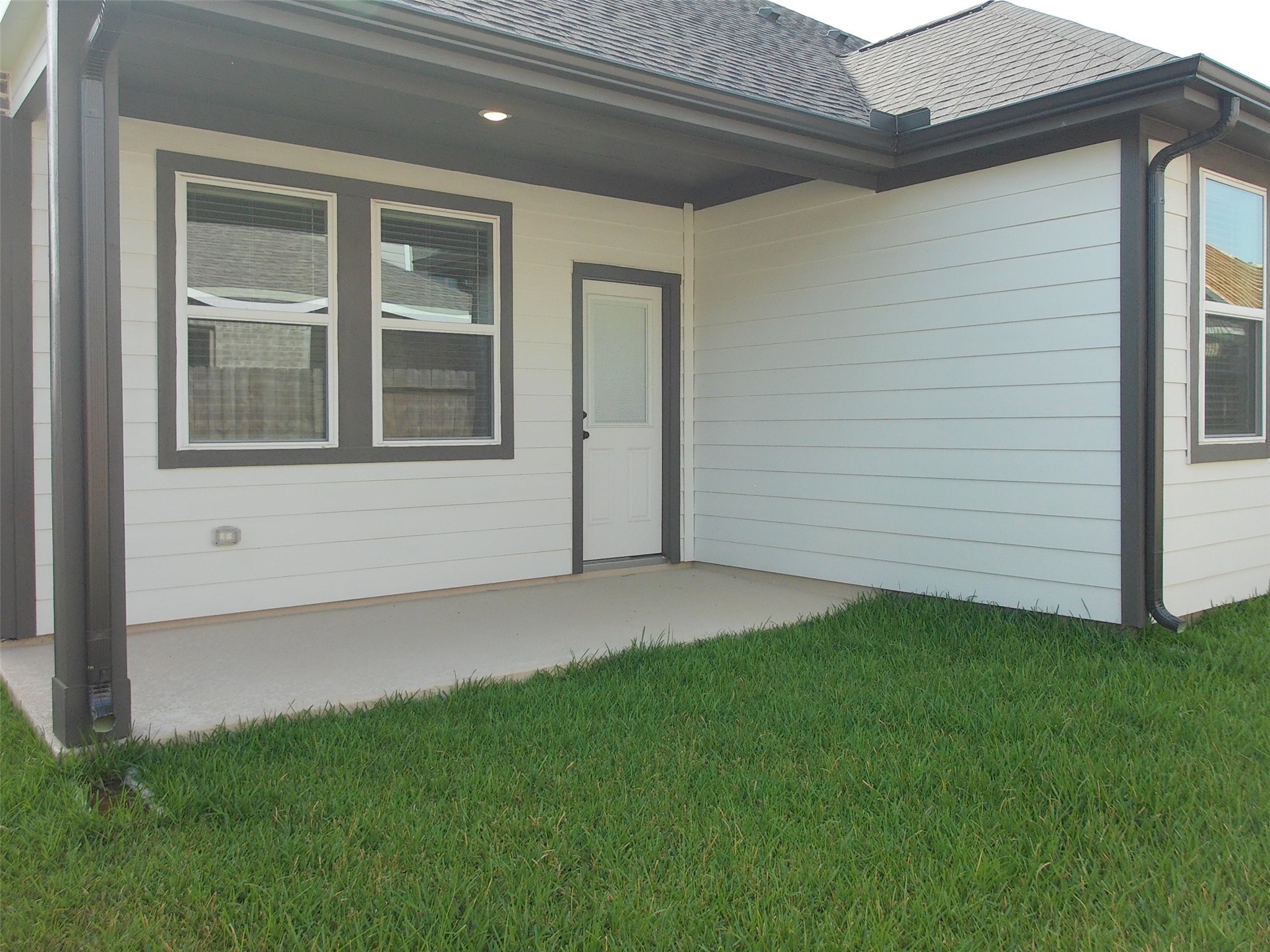 19293 Hazel Firs Court Magnolia, TX 77355 - Photo 29 of 36 a view of backyard of house