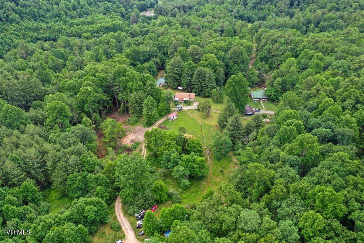 1258 Hawkins Road Laurel Bloomery, TN 37680 - Photo 27 of 29 27-DJI_0212