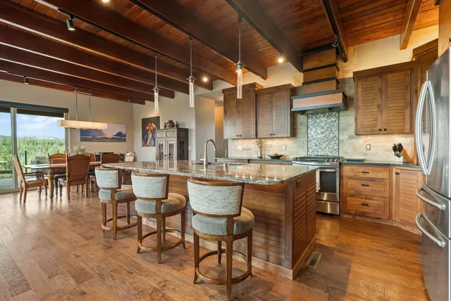 $1,450,000 | 14210 North Wandermere Estates Lane, Spokane, WA 99208