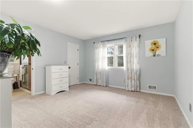 $489,950 | 6817 Lakeshore Drive, Raytown, MO 64133