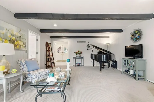 $489,950 | 6817 Lakeshore Drive, Raytown, MO 64133