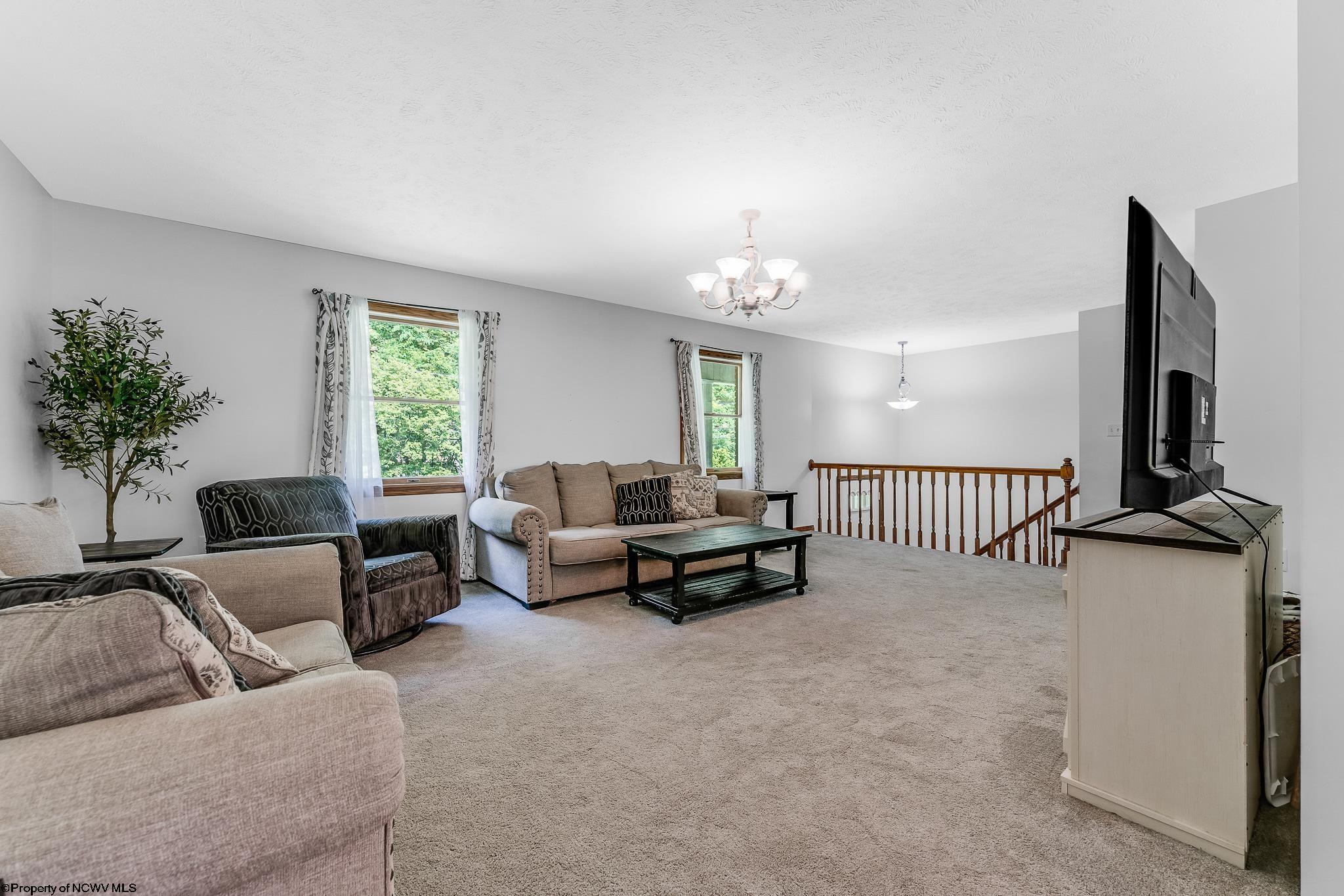 6090 Fairmont Road Rivesville, WV 26588 - Photo 10 of 50 Gallery Image 10