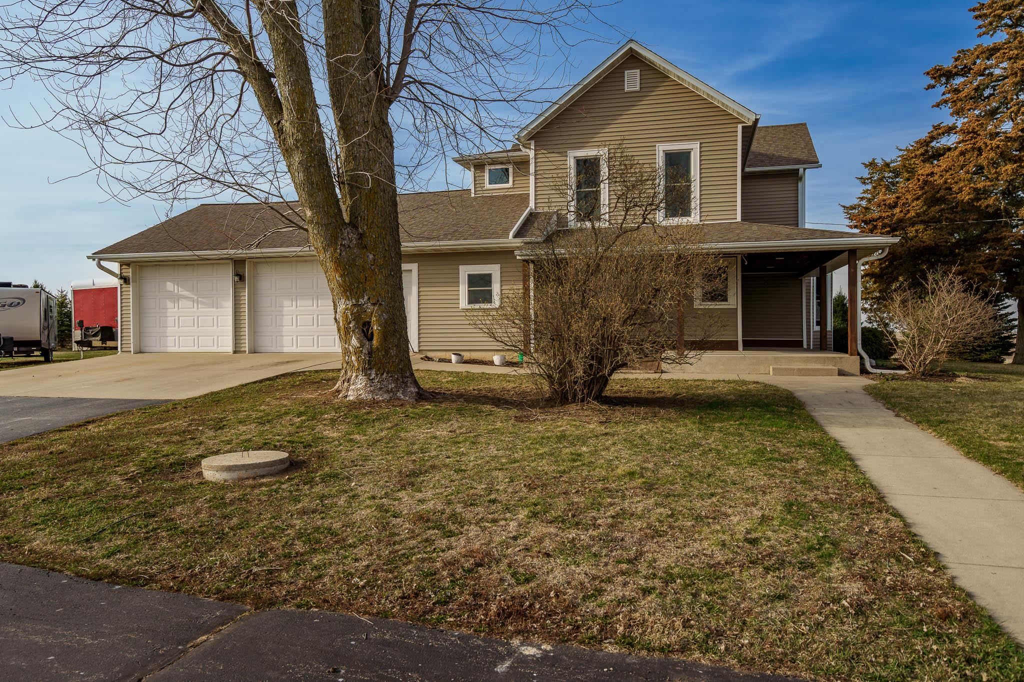 10182 North Adeline Road German Valley, IL 61039 - Photo 2 of 42 Gallery Image 2