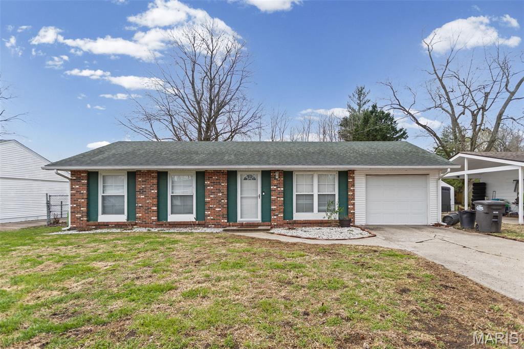 113 George Street Brighton, IL 62012 - Photo 2 of 33