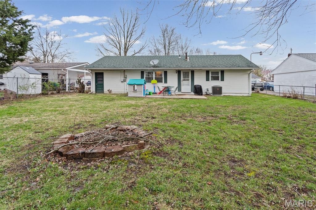 113 George Street Brighton, IL 62012 - Photo 22 of 33