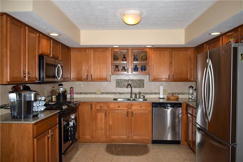 6327 Floyd Drive Springfield, OH 45502 - Photo 15 of 44