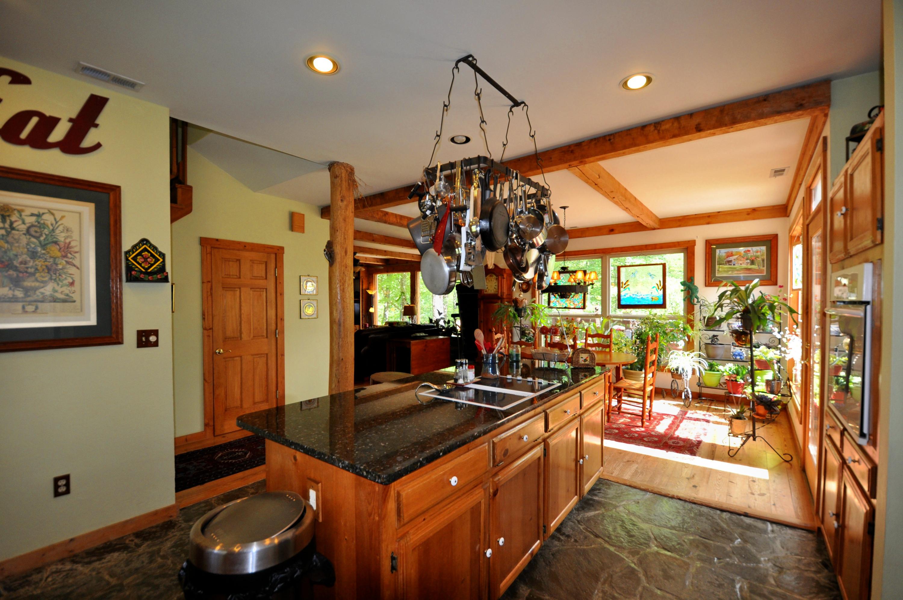 1057 Carrs Creek Road Townsend, TN 37882 - Photo 15 of 32 Cooks Kitchen
