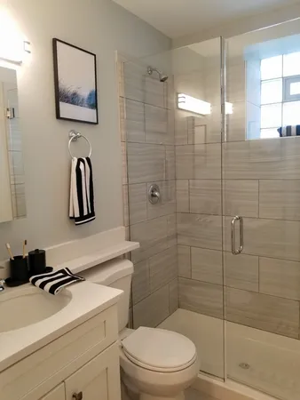 $1,200 | 5240 North Winthrop Avenue, Unit 314, Chicago, IL 60640