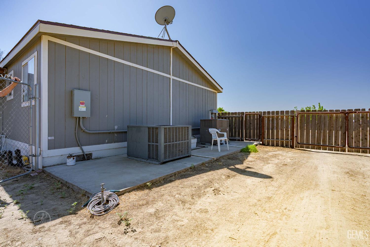 Undisclosed Address Taft, CA 93268 - Photo 15 of 25