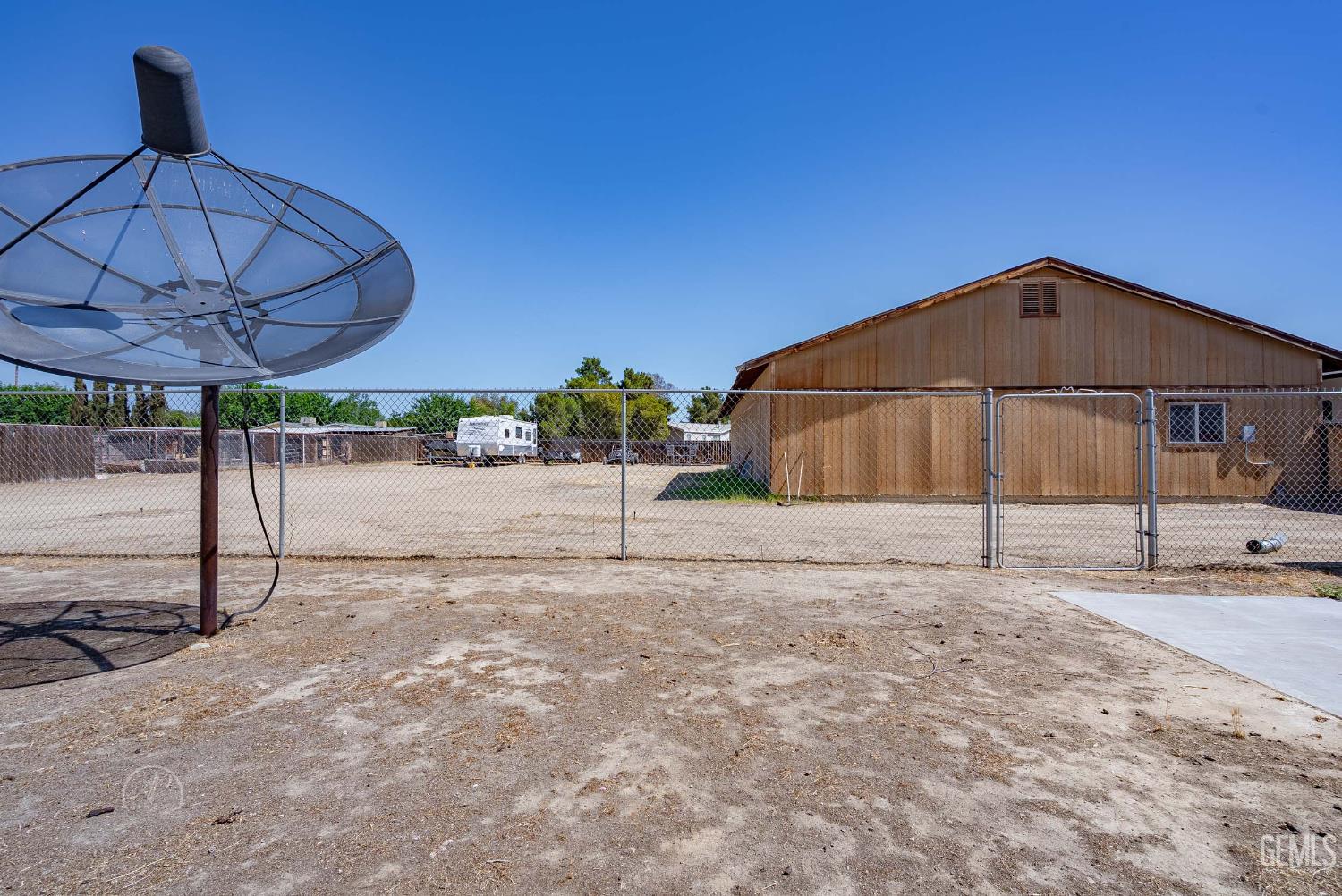 Undisclosed Address Taft, CA 93268 - Photo 16 of 25