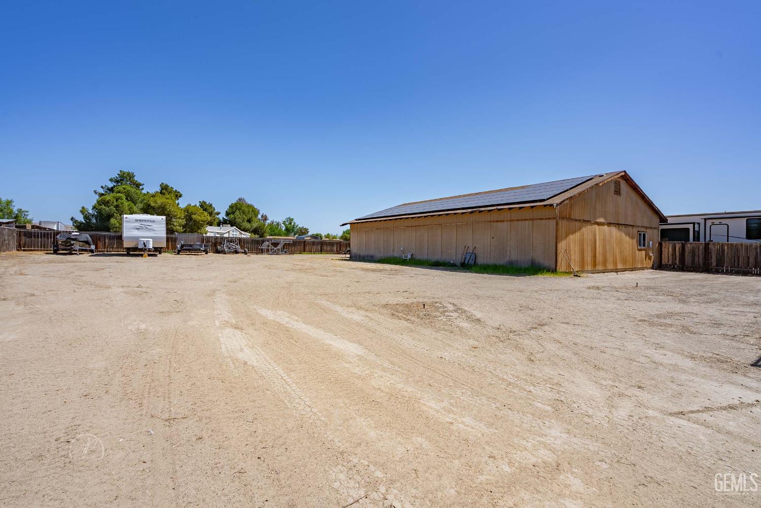 Undisclosed Address Taft, CA 93268 - Photo 17 of 25