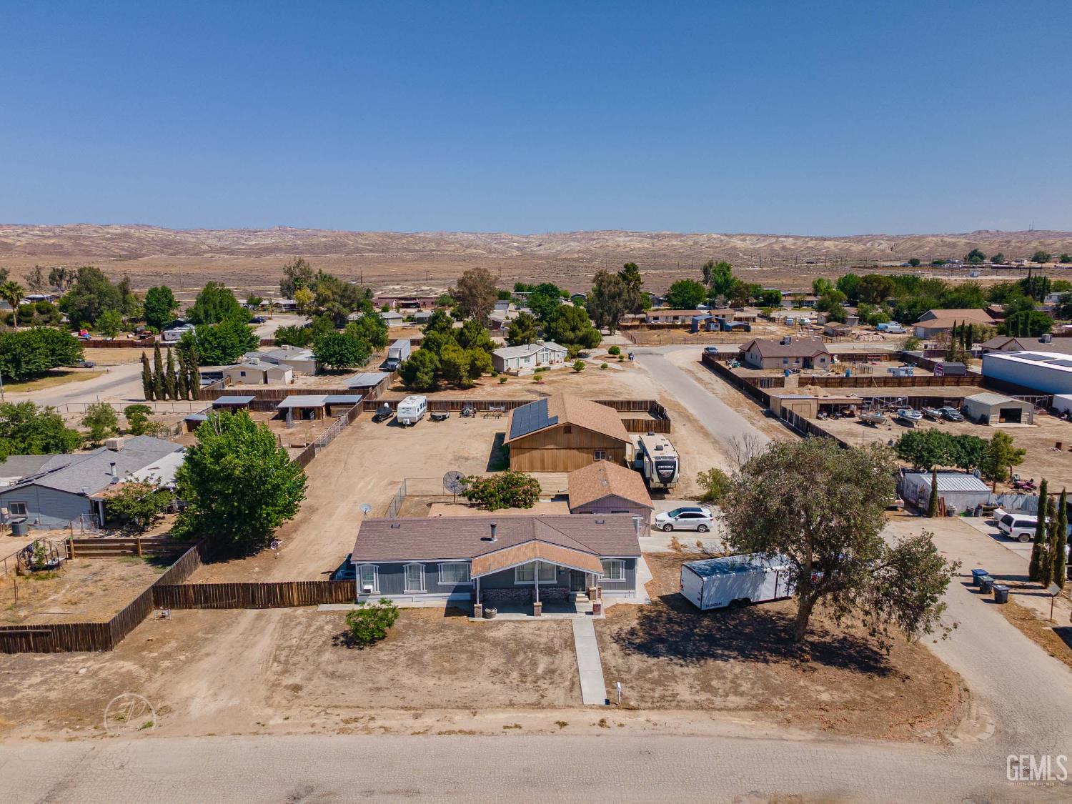 Undisclosed Address Taft, CA 93268 - Photo 20 of 25