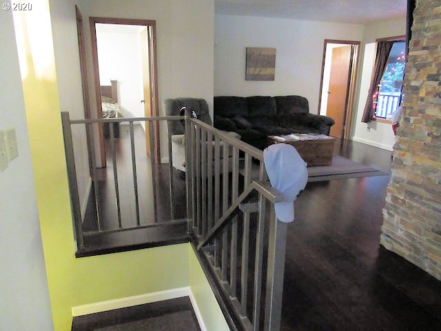 84207 Wright Road Florence, OR 97439 - Photo 5 of 32 Gallery Image 5