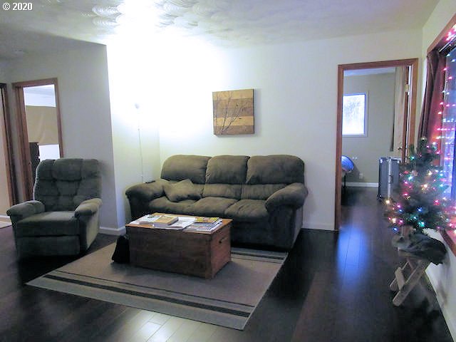 84207 Wright Road Florence, OR 97439 - Photo 7 of 32 Gallery Image 7