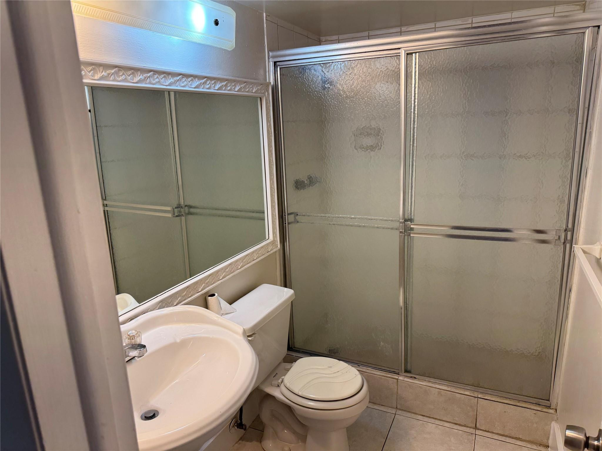 4216 Inverrary Boulevard, Unit 91A Lauderhill, FL 33319 - Photo 8 of 14 Photo 8