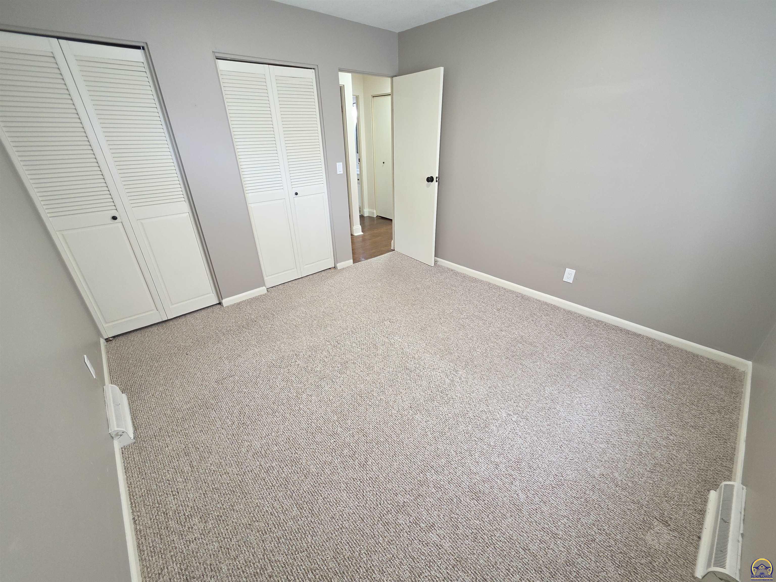 1100 Southeast 35th Terrace Topeka, KS 66605 - Photo 11 of 21