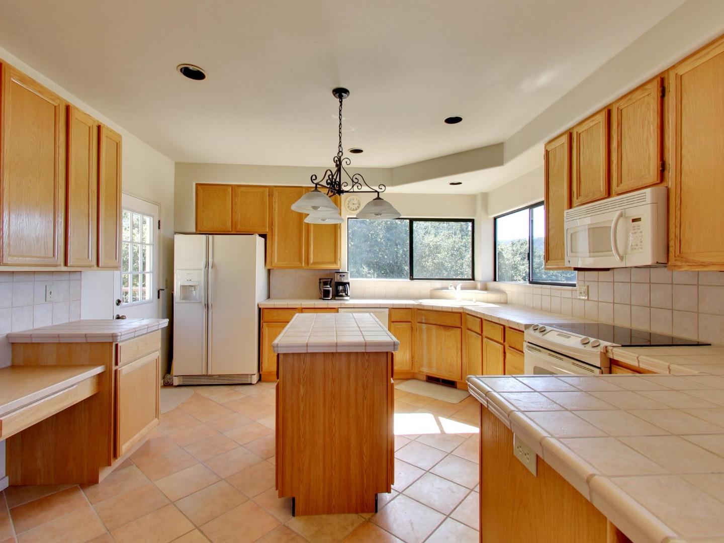 20470 Parrott Ranch Road Carmel Valley, CA 93924 - Photo 2 of 50 Gallery Image 2