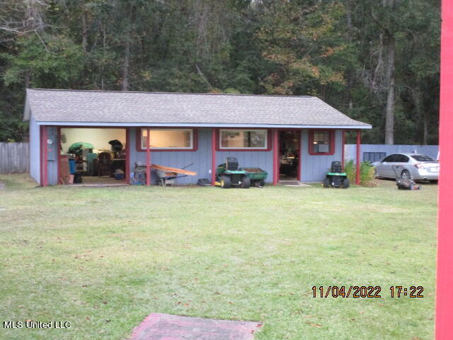19537 New Hope Church Road Moss Point, MS 39562 - Photo 2 of 22 Workshop