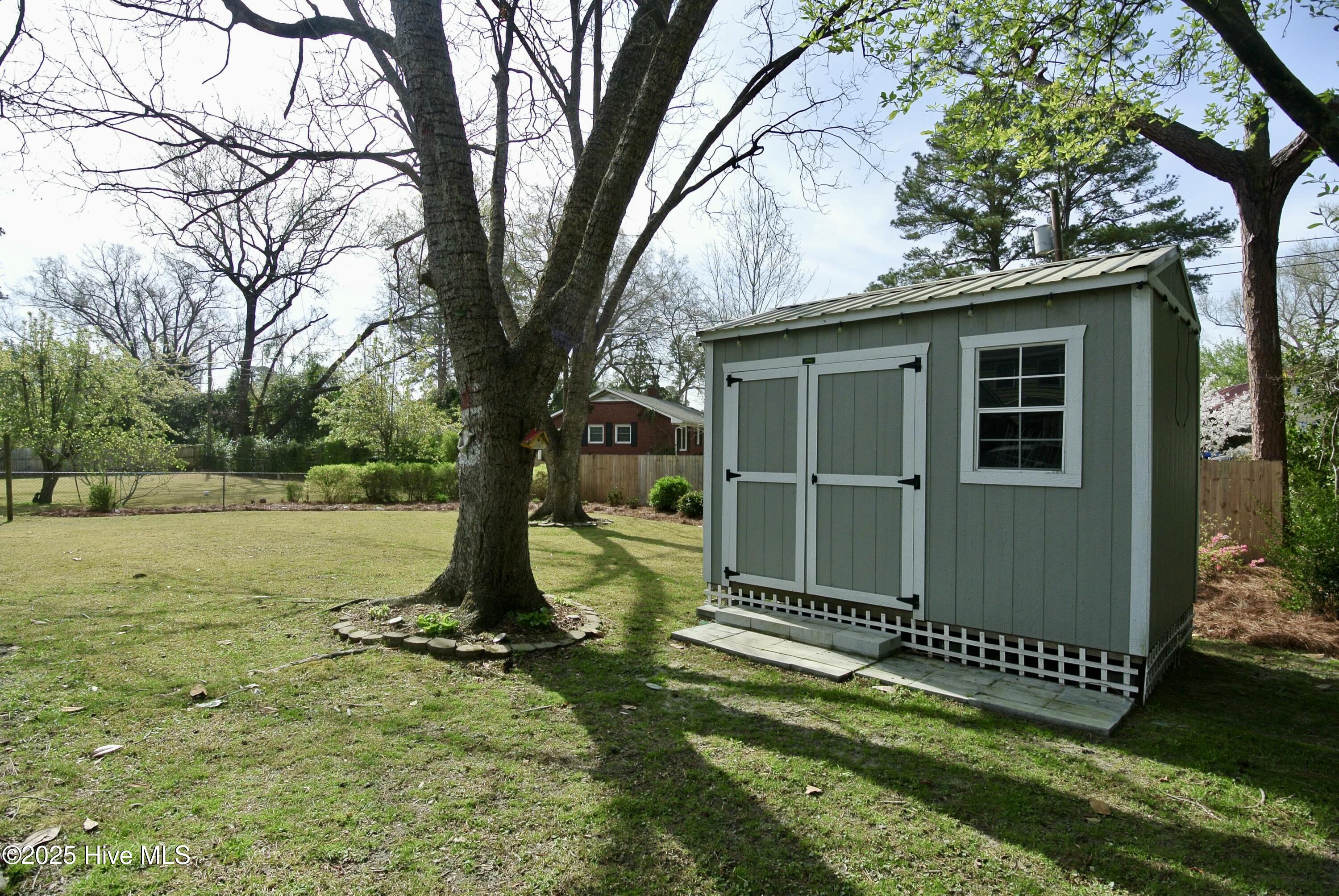1813 Tryon Road New Bern, NC 28560 - Photo 15 of 30 Detached shed building in backyard.
