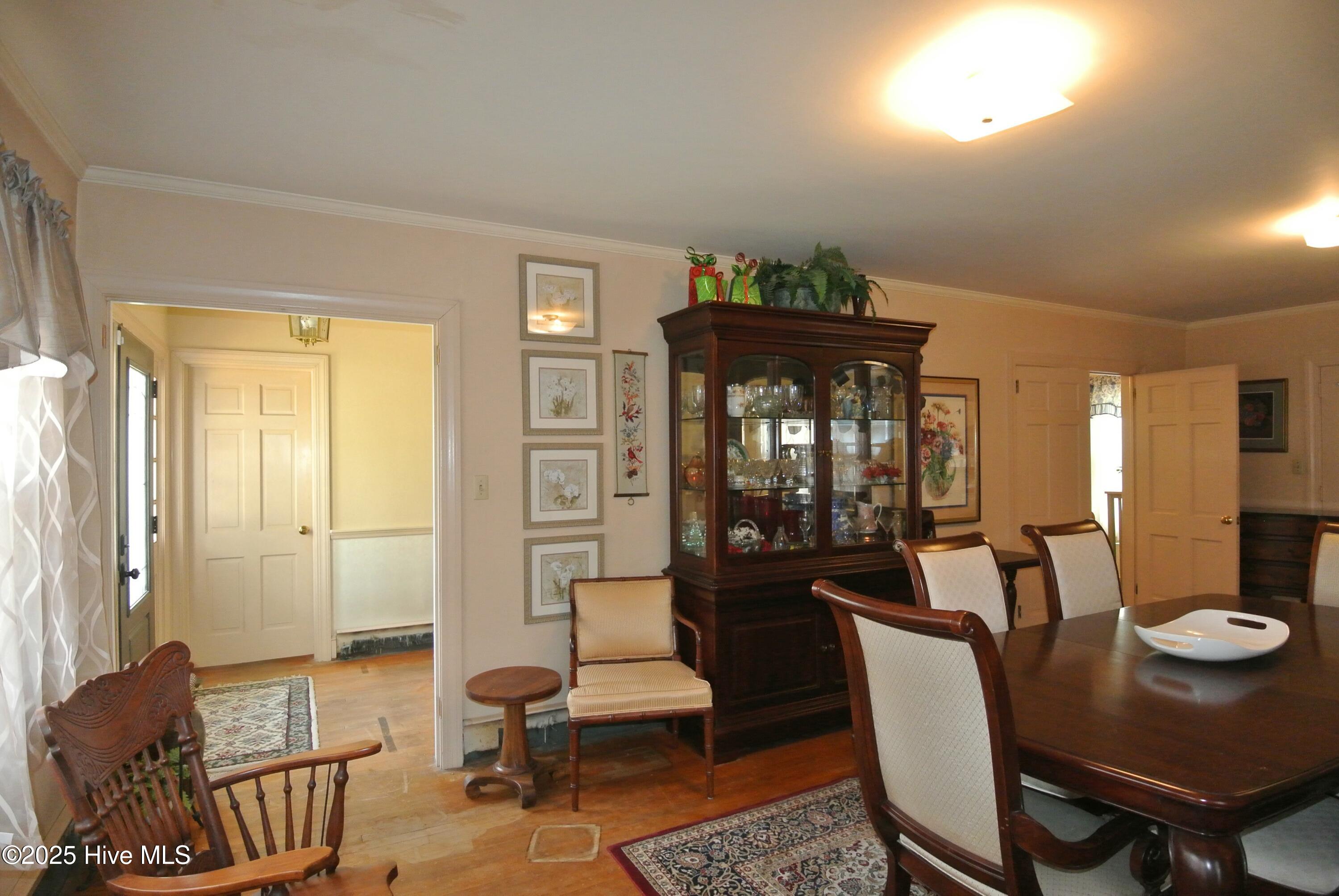 1813 Tryon Road New Bern, NC 28560 - Photo 18 of 30 Formal living room off of foyer.