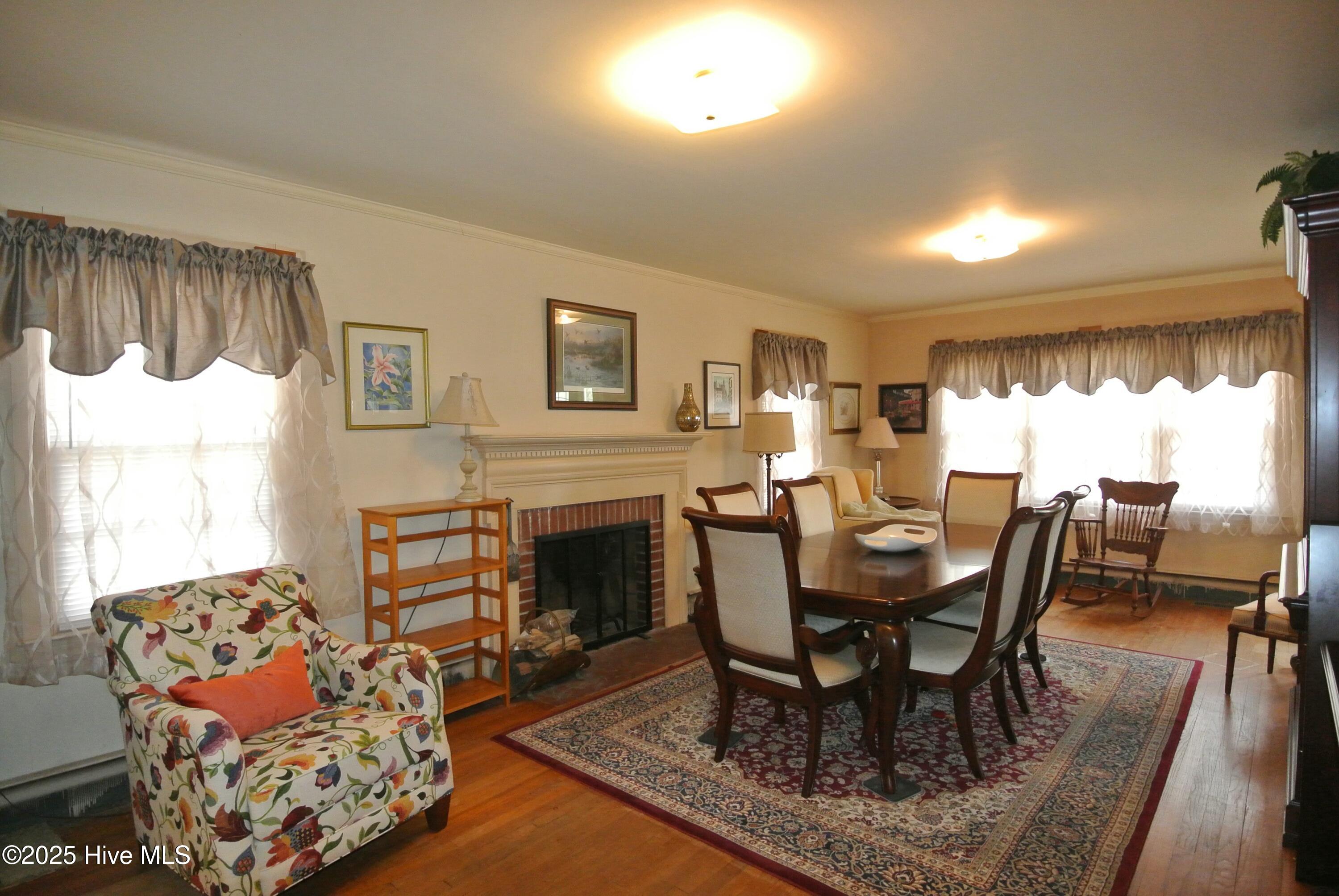 1813 Tryon Road New Bern, NC 28560 - Photo 19 of 30 Formal living room off of foyer.