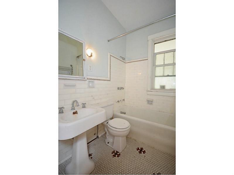 2828 Spring Street Pittsburgh, PA 15210 - Photo 17 of 21