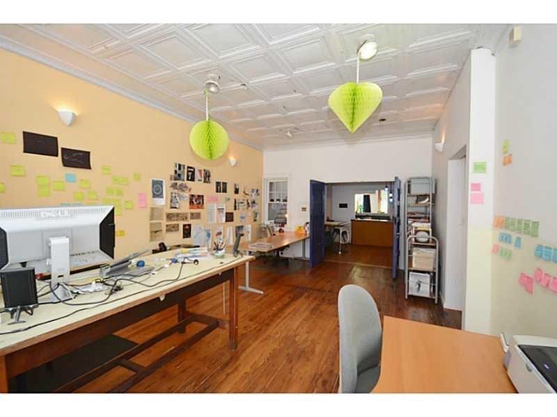 2828 Spring Street Pittsburgh, PA 15210 - Photo 4 of 21