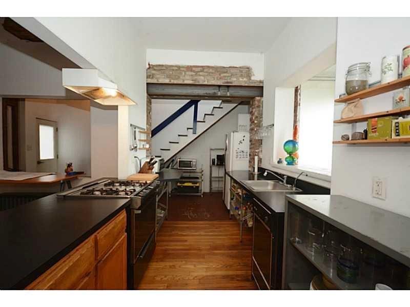2828 Spring Street Pittsburgh, PA 15210 - Photo 10 of 21