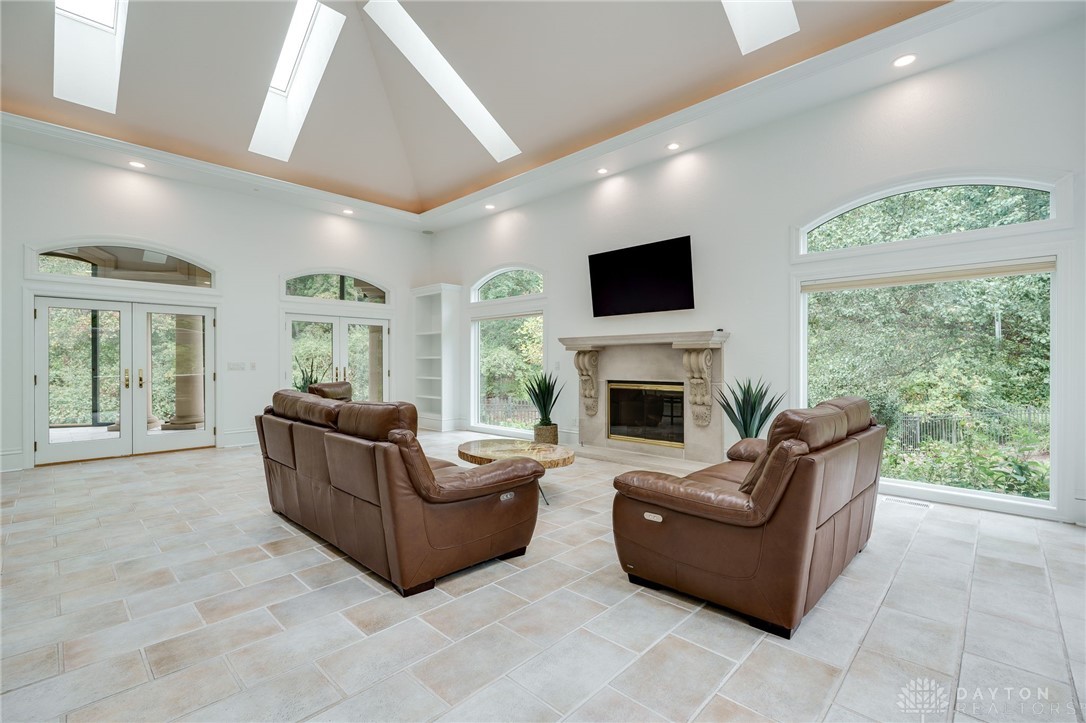 1658 West Alex Bell Road Dayton, OH 45459 - Photo 37 of 71 Gallery Image 37