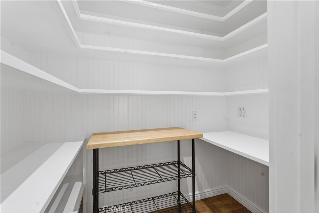 5550 Penland Road Hidden Hills, CA 91302 - Photo 17 of 55 Walk In Pantry