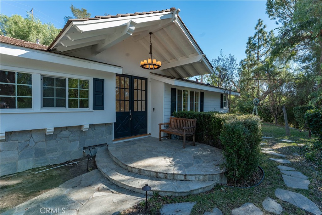 5550 Penland Road Hidden Hills, CA 91302 - Photo 2 of 55 Front Entrance