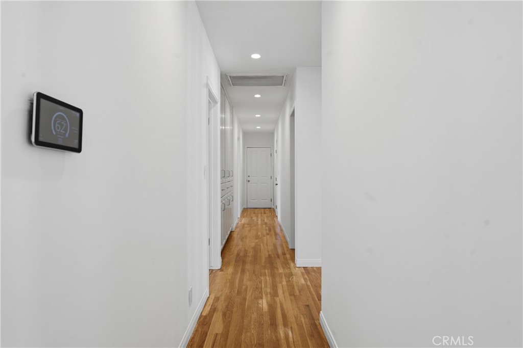 5550 Penland Road Hidden Hills, CA 91302 - Photo 23 of 55 Hallway to Bedrooms and Powder Room