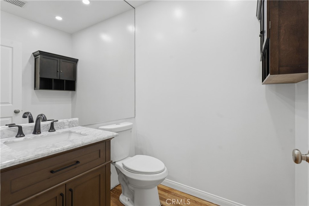 5550 Penland Road Hidden Hills, CA 91302 - Photo 24 of 55 Powder Room